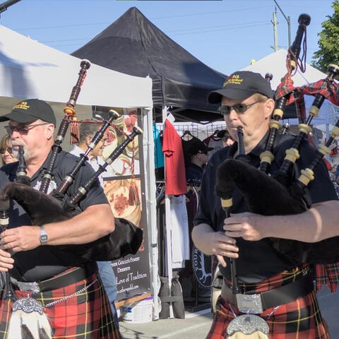 Midland buttertart fest 2022
The Pipe band opens the festival